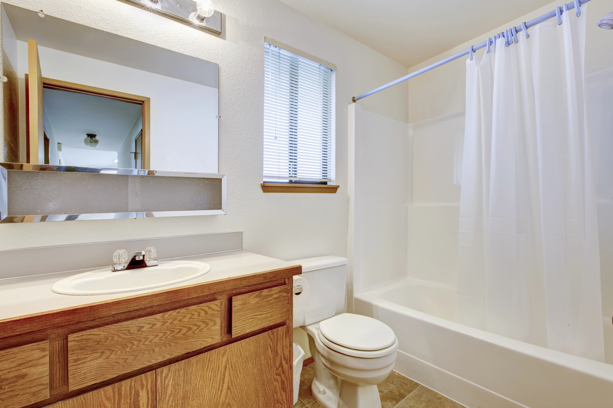bathroom bathroom