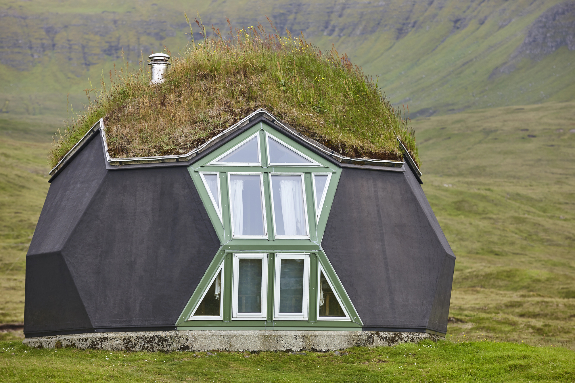 bizarre house bizarre house